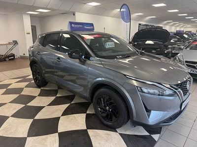 Używany Nissan Qashqai Acenta Premium 158 KM (116 kW) 2022 Szary SUV