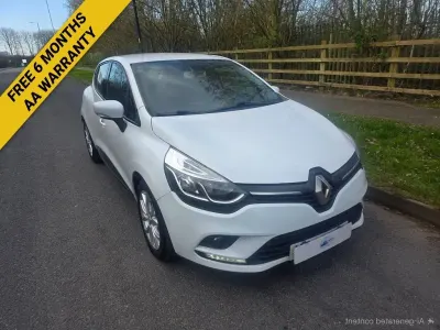 Used Renault Clio Dynamique 75 HP (55 kW) 2017 White Hatchback