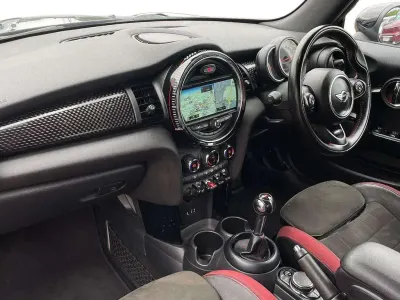 Begagnad Mini Cooper Cabriolet 2018 Grå Cab
