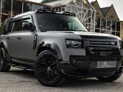 Usado Land Rover Defender SE Dynamic 249 CV (183 kW) 2023 Marrón SUV