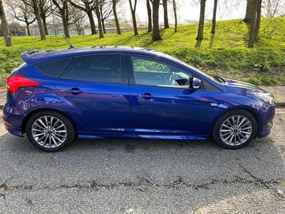 Used Ford Focus ST-Line 140 HP (102 kW) 2018 Blue Hatchback