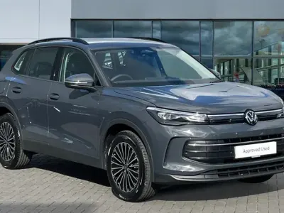 New VW Tiguan Life 130 HP (95 kW) 2026 Dolphin grey metallic SUV