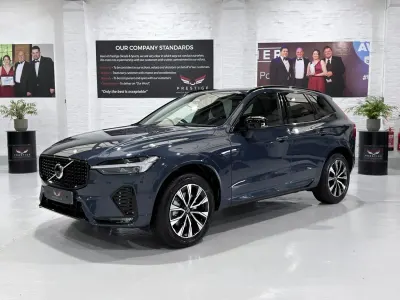 Second-hand Volvo XC60 Plus 2023 Albastru SUV