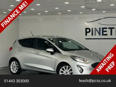 Used Ford Fiesta Titanium 120 HP (88 kW) 2018 Silver Hatchback
