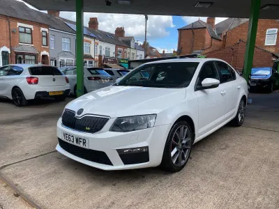 Used Skoda Octavia vRS 2013 White Hatchback