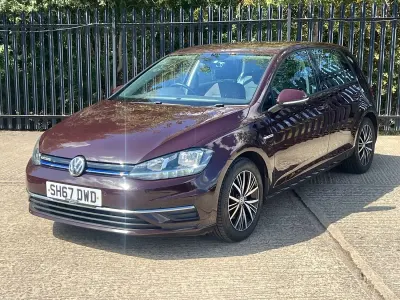 Used VW Golf VII SE 128 HP (94 kW) 2017 Black Hatchback