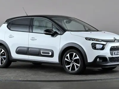 Begagnad Citroën C3 PureTech 110 HK (80 kW) 2023 Vit Halvkombi