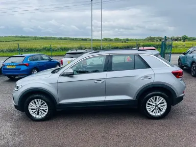 Used VW T-Roc Life 150 HP (110 kW) 2023 Silver SUV