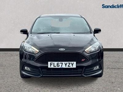 Used Ford Focus ST 250 HP (183 kW) 2016 Black Hatchback
