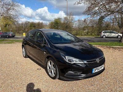 Used Vauxhall Astra SRi 150 HP (110 kW) 2017 Black Hatchback