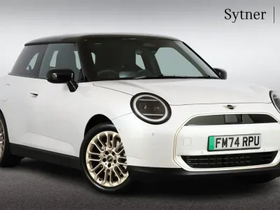 Used Mini Cooper Hatch 133 kW (181 HP) 2025 White Hatchback