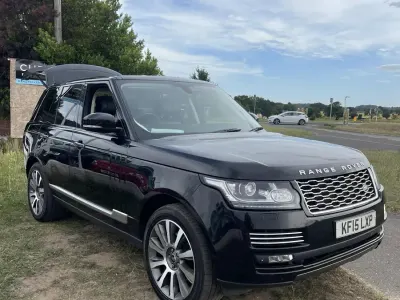 Used Land Rover Range Rover Vogue SE 306 HP (225 kW) 2015 Black SUV