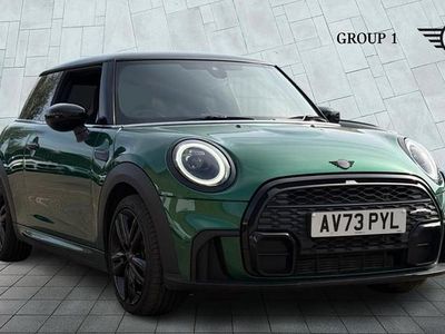 Begagnad Mini Cooper Sport 136 HK (100 kW) 2023 Grön Halvkombi