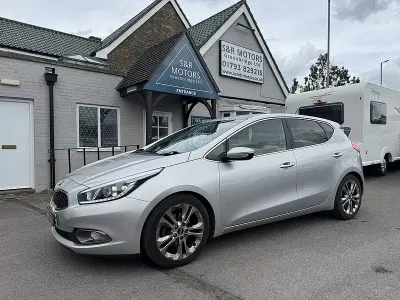 Used Kia Ceed 128 HP (94 kW) 2013 Silver Hatchback