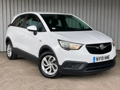 Used Vauxhall Crossland X 2019 White SUV