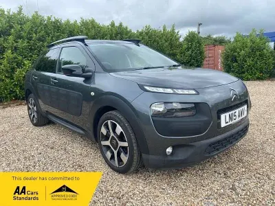 Used Citroën C4 Cactus Flair 100 HP (73 kW) 2015 Grey Hatchback