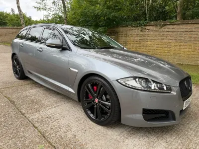 Używany Jaguar XF Portfolio 2014 Szary Kombi