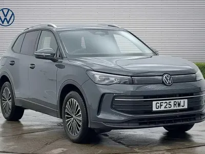 Używany VW Tiguan Match 204 KM (150 kW) 2025 Szary SUV