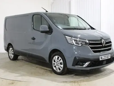 Używany Renault Trafic 2023 Szary