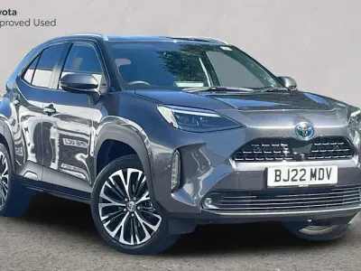Used Toyota Yaris Cross 116 HP (85 kW) 2022 Grey SUV