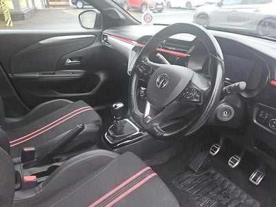 Used Vauxhall Corsa SRi 100 HP (73 kW) 2021 White Hatchback