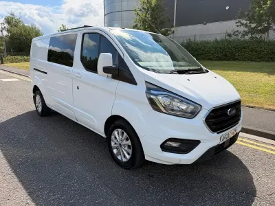 Used Ford Transit Custom Limited 130 HP (95 kW) 2020 White Van