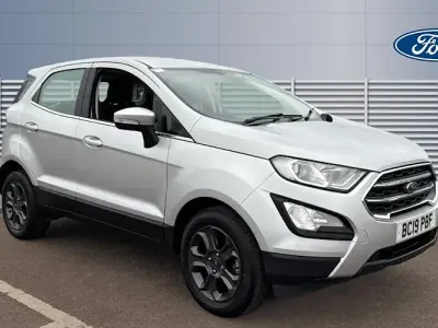 Usado Ford Ecosport Zetec 101 HP (74 kW) 2019 Prateado SUV