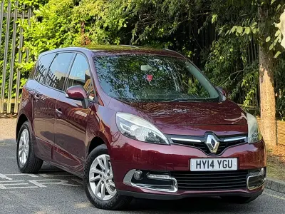 Used Renault Grand Scénic III Dynamique 110 HP (80 kW) 2014 Red MPV