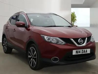 Used Nissan Qashqai Tekna 110 HP (80 kW) 2014 Red SUV