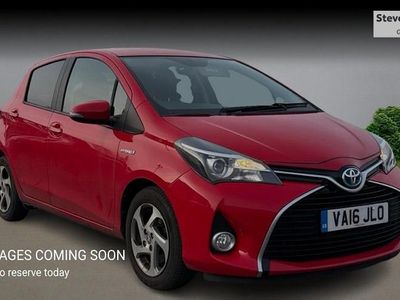 Used Toyota Yaris Hybrid 101 HP (74 kW) 2016 Hatchback