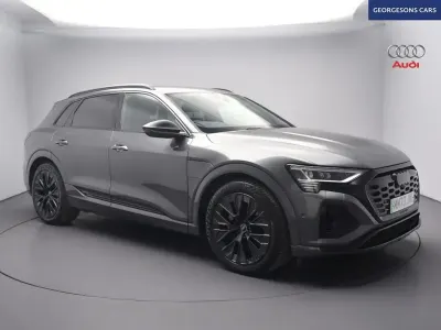Usado Audi Q8 e-tron Black Edition 11 kW (15 HP) 2023 SUV