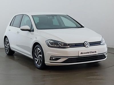Begagnad VW Golf VII SE 130 HK (95 kW) 2019 Vit Halvkombi