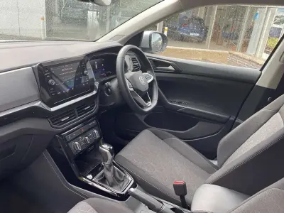 Usado VW T-Cross Match 115 CV (84 kW) 2025 Plateado SUV