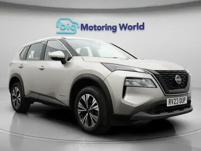 Używany Nissan X-Trail Acenta Premium 204 KM (150 kW) 2023 Srebrny SUV