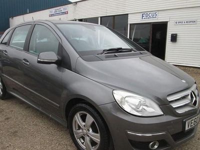 Mercedes B200