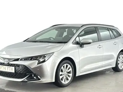 Used Toyota Corolla 140 HP (102 kW) 2025 Silver Estate