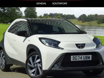Used Toyota Aygo X 72 HP (52 kW) 2024 White SUV
