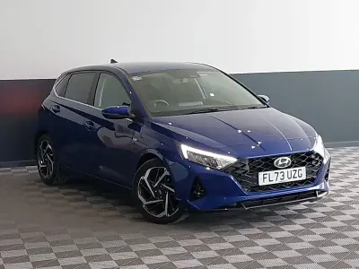 Używany Hyundai i20 Premium 100 KM (73 kW) 2023 Niebieski Hatchback