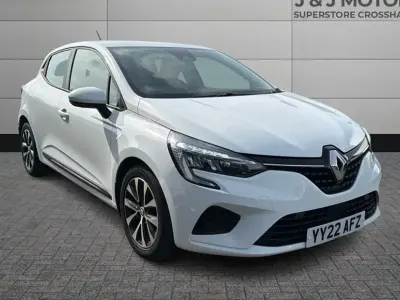 Used Renault Clio Iconic 90 HP (66 kW) 2022 Hatchback