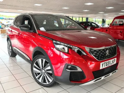 Used Peugeot 3008 Premium 130 HP (95 kW) 2019 Red SUV