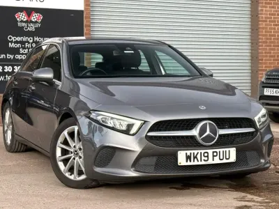 Używany Mercedes A200 163 KM (119 kW) 2019 Szary Hatchback