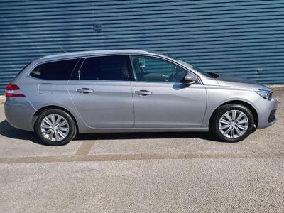 Second-hand Peugeot 308 SW Allure 129 CP (94 kW) 2021 Gri Break