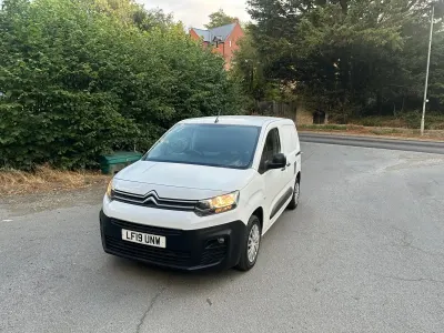 Used Citroën Berlingo 75 HP (55 kW) 2019 White MPV