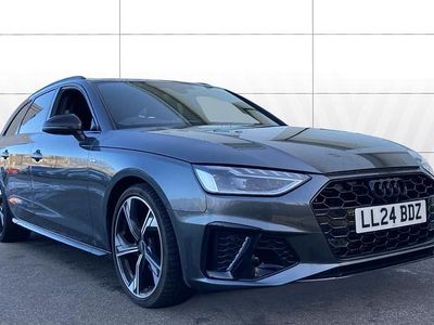Begagnad Audi A4 Black Edition 150 HK (110 kW) 2024 Grå Kombi