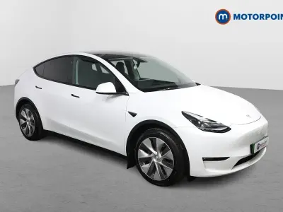 Begagnad Tesla Model Y Long Range AWD 378 kW (514 HK) 2023 Vit SUV