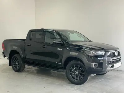 New Toyota HiLux 204 HP (150 kW) 2025 Black Pickup