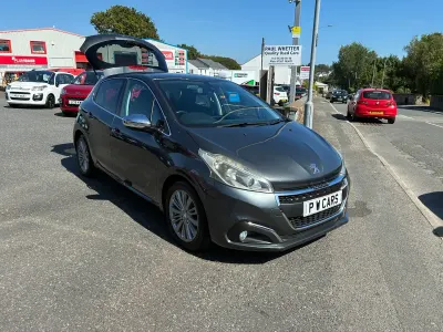 Used Peugeot 208 Allure 2015 Grey Hatchback