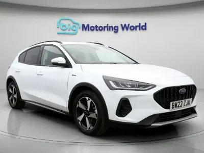 Used Ford Focus Active 125 HP (91 kW) 2023 White Hatchback