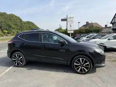 Used Nissan Qashqai Tekna 110 HP (80 kW) 2014 Black SUV