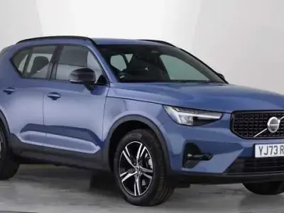 Używany Volvo XC40 Plus 197 KM (144 kW) 2024 SUV